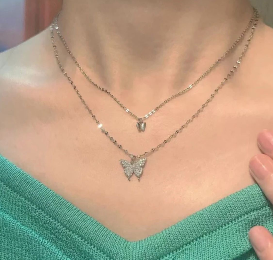 Butterfly Double Layer
